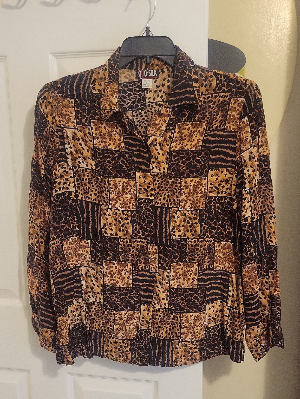 Quo-Silk SzS 100% silk Animal Patchwork Button-Up Shirt - Black & Brown